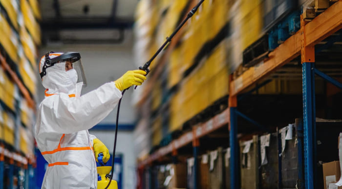 Neteja de fàbriques i naus a Martorell