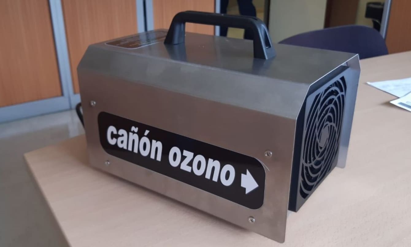Desinfecció Aèria amb Canons d'Ozó